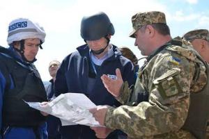 Хуг выступил с инициативой по обеспечению полноценного функционирования КПВВ «Золотое»