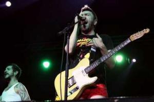 На концерте группы «Ленинград» в Перми произошла массовая драка фанатов 