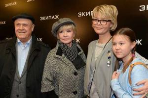 Российская актриса шокировала публику лицом после пластики