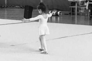 Ани Лорак опубликовала в сети снимок подросшей дочери 