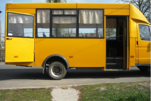 В Лисичанске двое детей на ходу выпали из маршрутки