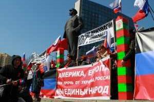 Сепаратисты "ДНР" отмечают вторую годовщину оккупации: в Донецк свозят бюджетников и ждут Шойгу