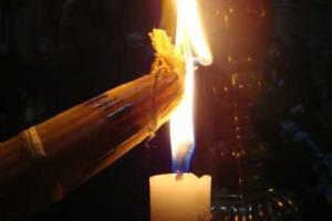 Благодатный огонь сегодня прибудет в Украину