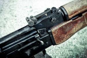 В Донецке пьяный боевик угрожал посетителям кафе автоматом