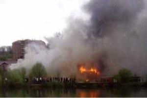 На Закарпатье сгорел отель: в сети появилось видео