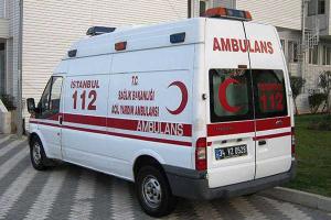 В центре Стамбула обрушилась стена кафе, есть погибшие