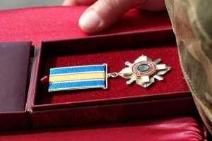 Официант из Донецка стал настоящим героем: парня просят наградить за достойный отпор пьяному брату главаря "ДНР"