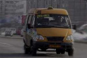 В Москве на остановке загорелась переполненная пассажирами маршрутка