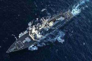 Российские истребители атаковали эсминец США на Балтике