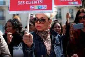 Во Франции объявлена охота на клиентов проституток