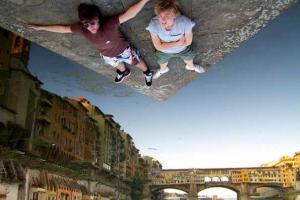 10 фотоиллюзий, созданных без фотошопа