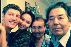 Ляйсан Утяшева показала снимок с юбилея своего дедушки