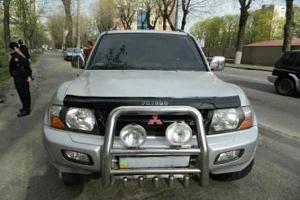 В Киеве пьяный водитель наехал на полицейского 
