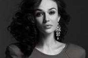 Бузова и Водонаева снимутся в совместной постельной сцене