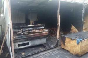 В Одессе ночью сгорел стихийный мини-рынок