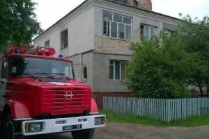 На Ровенщине загорелась квартира: 40-летняя женщина погибла, 6 человек спасены