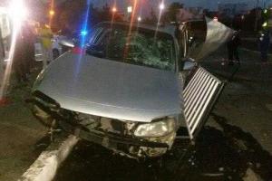 ДТП во Львове: пьяный водитель снес дорожный знак