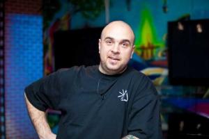 Глеб Жемчугов ради миллиона изменит жене