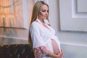 Беременная участница "Дома-2" Дарья Пынзарь стесняется своего внешнего вида 