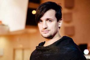 Дмитрий Колдун признался, что смотрит «Евровидение» со стаканом коньяка 