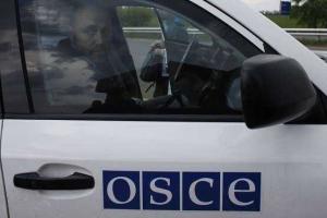Боевики гонялись за патрулем ОБСЕ по ночному Донецку, пытаясь повесить на машину георгиевскую ленточку