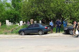 Марипольцы массово посетили кладбища в поминальные дни