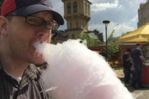 Американский дипломат потроллил россиян ватой