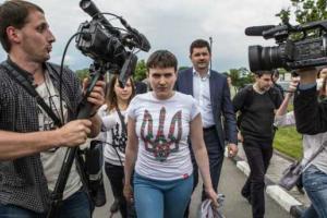 Вернем и Крым, и Донбасс, как вернули Савченко, — Порошенко