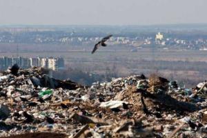 На свалке во Львовской области произошел оползень: под завалами 5 человек