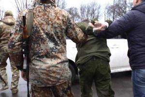 В Луганске россиянин избил и чуть не взорвал гранатой самоназванного «депутата ЛНР»