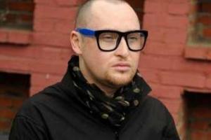 Российский певец Шура решил после ссоры матерью наладить отношения с ней