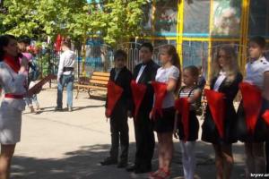 В оккупированном Севастополе школьников приняли в пионеры