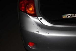 В Славянске разыскивают мужчину, которые едва не убил семейную пару и их внуков