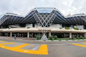 В Сочи разыскивают самолет, потерявший часть тормозной системы