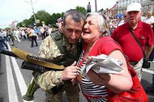 Захарченко пообещал "райскую жизнь" пенсионерам "ДНР"