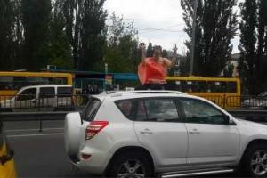 Столичные полицейские передали психиатрам беременную женщину 