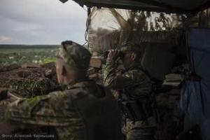 Волонтер: Россияне слушают наши рации, у них есть четкая задача – отбивать территории