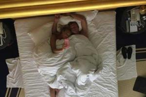 Ольга Бузова показала фанатам постельное фото с мужем 