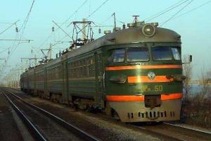 Электропоезд Москва-Чехов закидали камнями, пострадала пассажирка