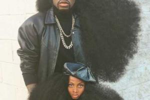 Отец с дочкой из США покорили интернет необычными прическами