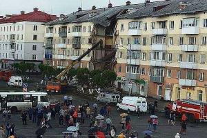 Момент обвала дома в российском Междуреченске заснял видеорегистратор