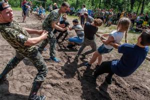 На Киевщине на военно-патриотических соревнованиях потеряли сознание несколько детей