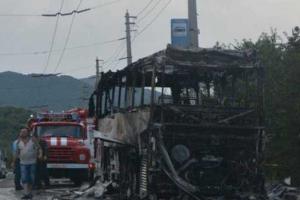 В Крыму дотла сгорел туристический автобус, перевозивший детей