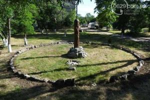 Бойцы «Азова» установили на своей базе в Мариуполе язычницкий идол