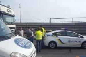 В Киеве бывший мэр на своем джипе попал в ДТП с участием фуры