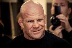 Скандальный американский боец приехал в "ЛНР"