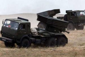 Боевики разместили «Грады» и танки под оккупированным Донецком