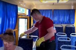 По автобусам Измаила активисты "прошлись" хлоркой
