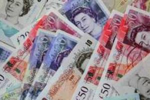 Британская валюта обрушилась до исторического антирекорда 1985 года