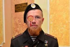 В соцсетях слагают анекдоты о раненом в глаз Мотороле